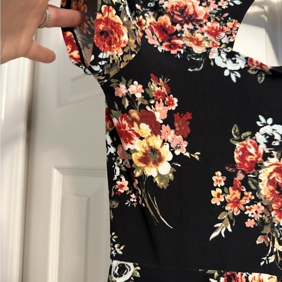 No Boundaries Black & Floral T Shirt Dress - Picture 11 of 13